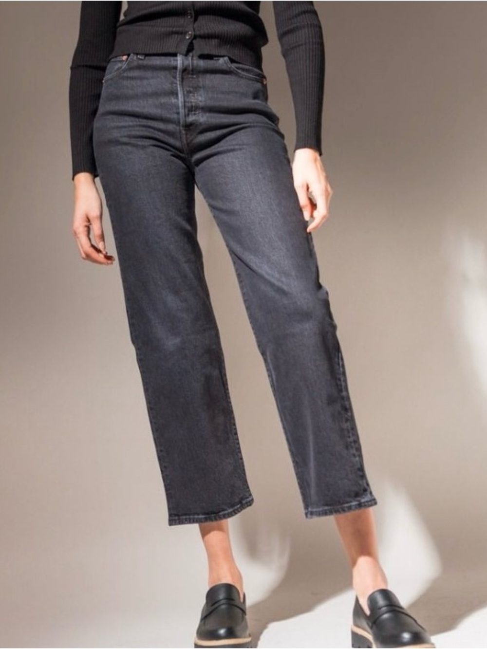 Levi’s premium ribcage straight ankle Black Washed Jeans sz 29 button fly